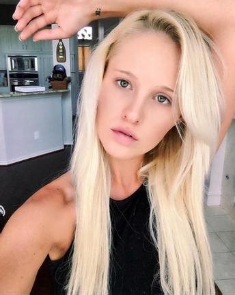 tomi lahren no makeup|tomi lahren looks different.